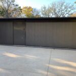 Hydraulic garage door single panel